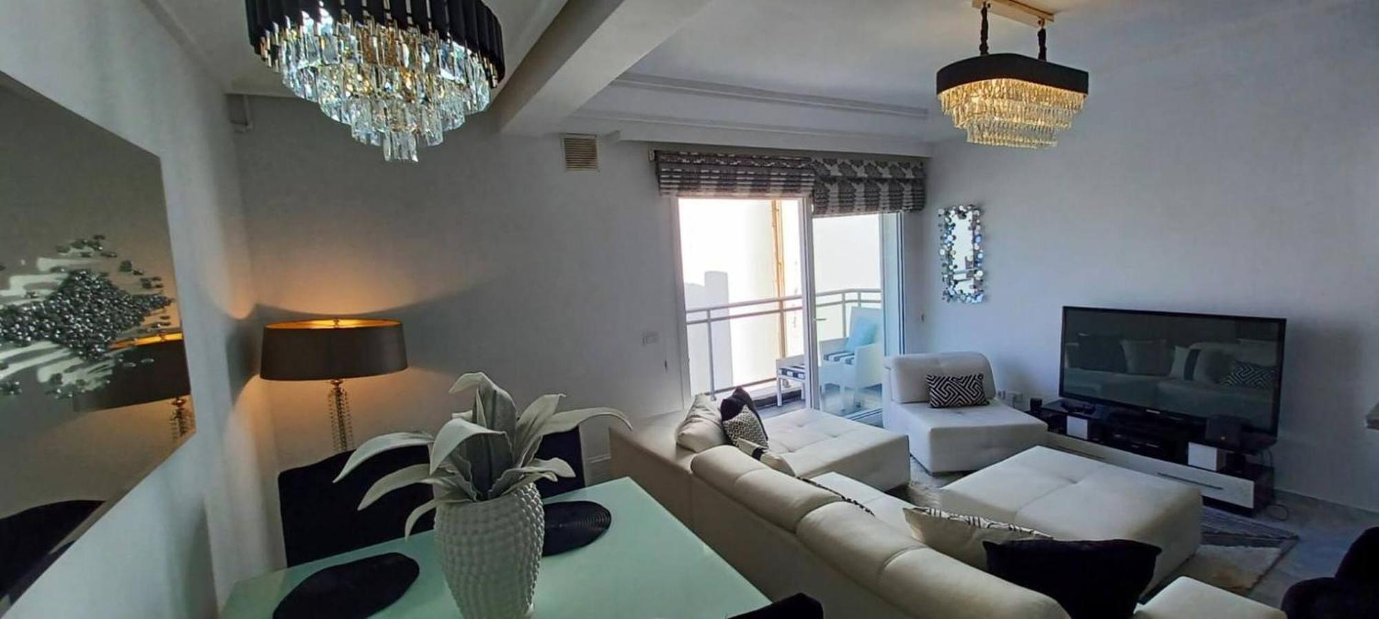 Sea Front Luxury Living In Apartment